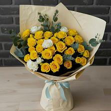 Букет цветов из:  Розы в Зеленый