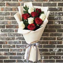 Букет цветов из:  Розы в Зеленый