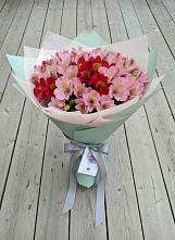 Букет цветов из:  Альстромерии #REPLACE_PRED# Зеленый