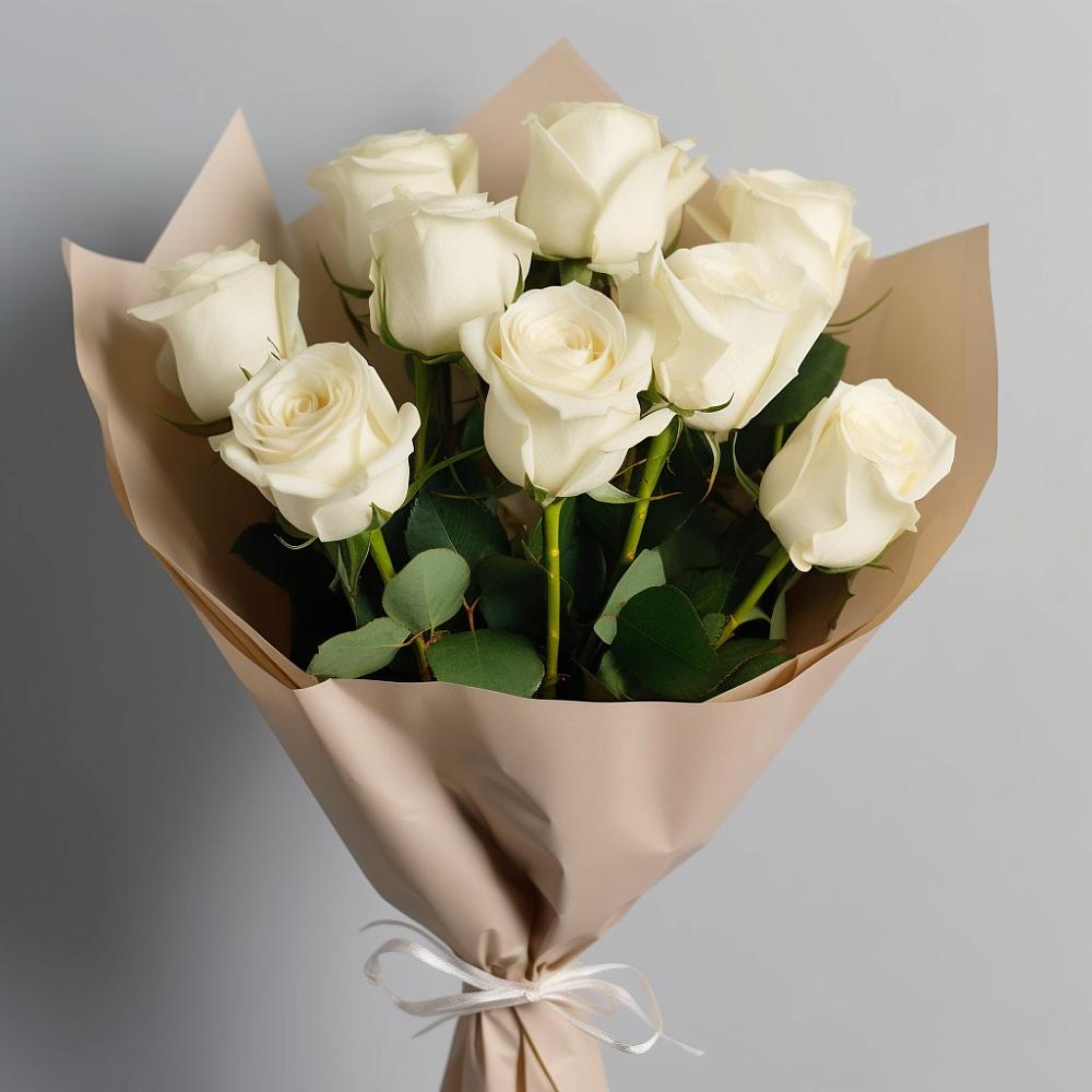 Букет 9 Белых роз Эдлесс Лав в Зеленый