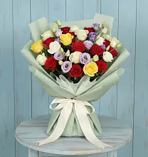 Букет цветов из:  Розы в Зеленый
