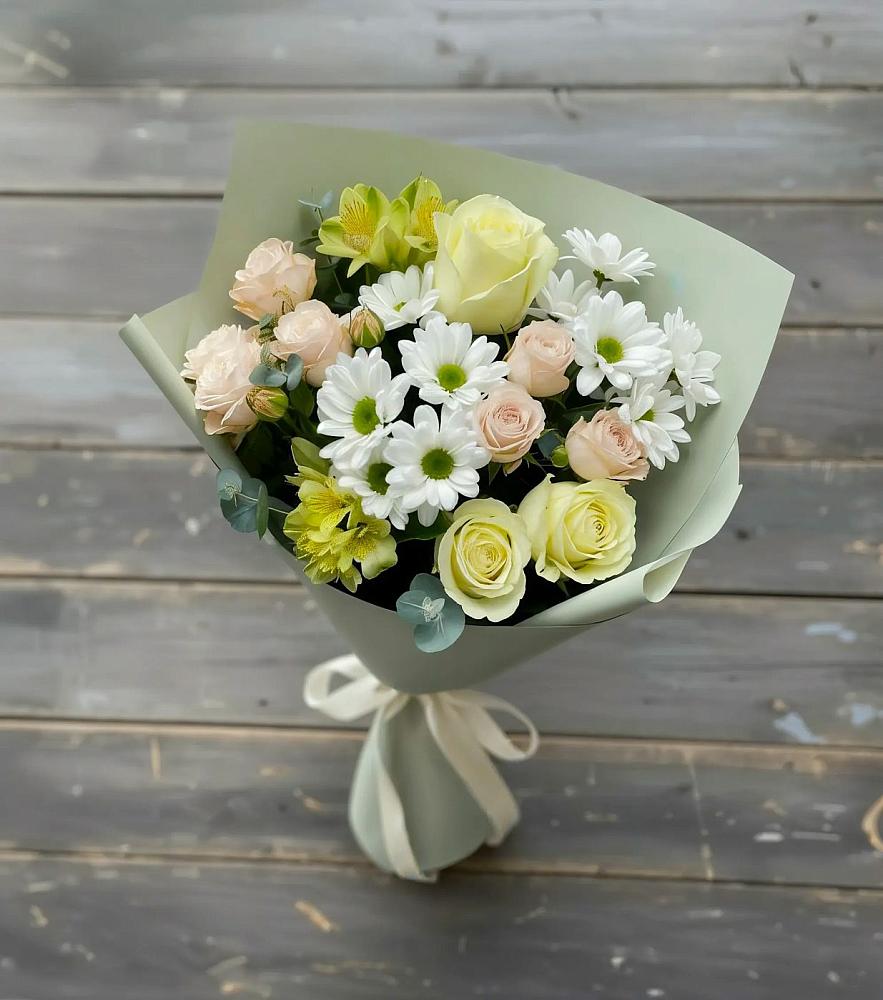 Букет цветов из: Альстромерии, Розы и Хризантемы в Зеленый