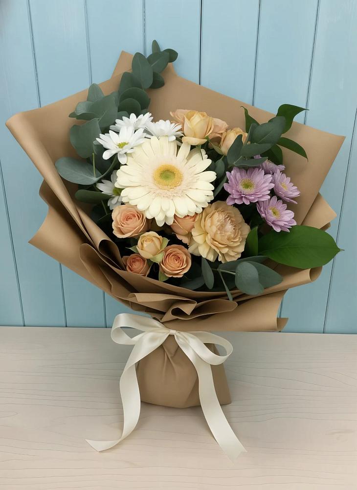 Букет цветов из: Герберы и Хризантемы в Зеленый