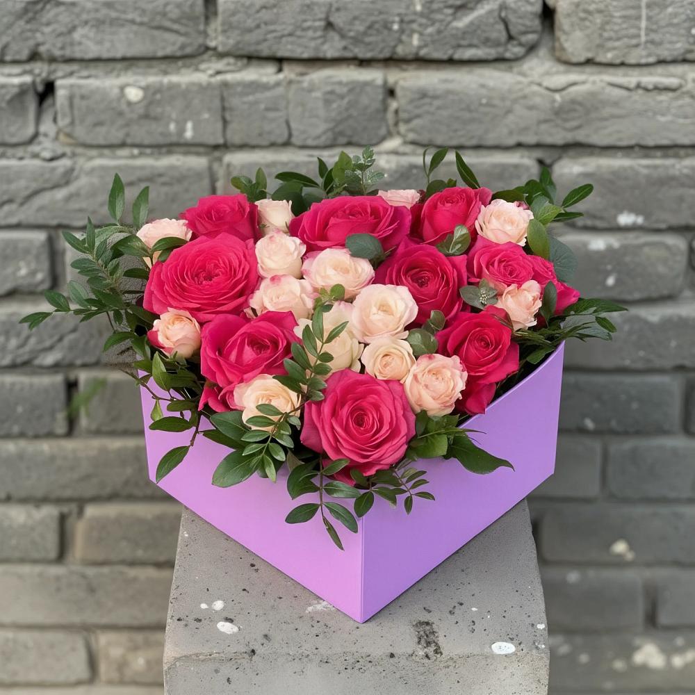 Цветочная композиция из Розы в коробке в Зеленый