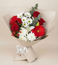 Букет цветов из:  Розы, Хризантемы, Герберы и Лилии в Зеленый