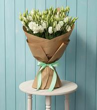 Букет цветов из:  Лизиантусы в Зеленый