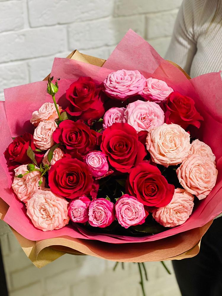 Букет цветов из: Розы в Зеленый