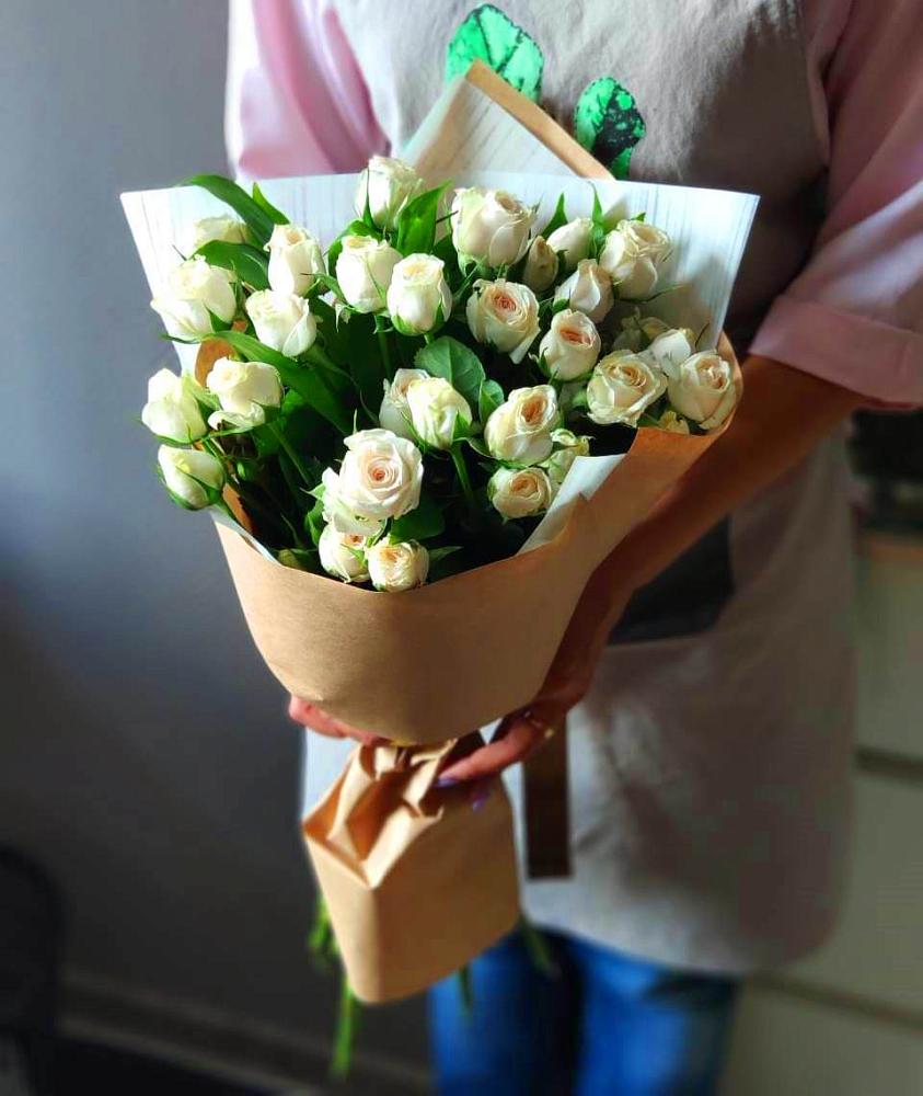 Букет цветов из: Розы в Зеленый