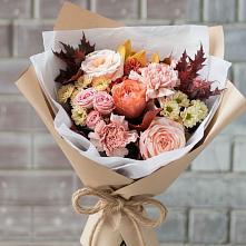 Букет цветов из:  Гвоздики, Хризантемы и Розы #REPLACE_PRED# Зеленый