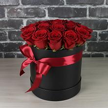 Цветочная композиция из Розы в шляпной коробке в Зеленый